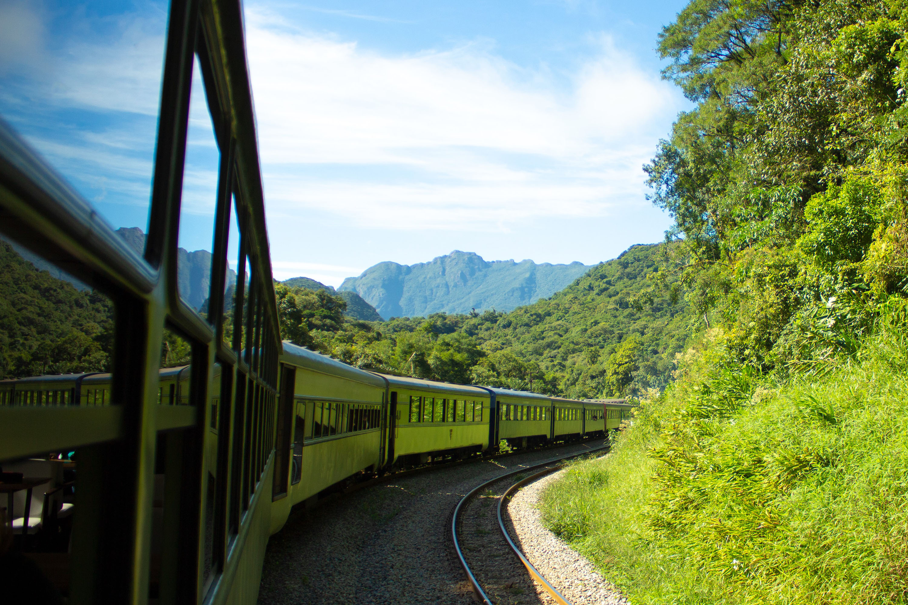 Curitiba + Trem de Morretes – Uma Experiência Inesquecível!