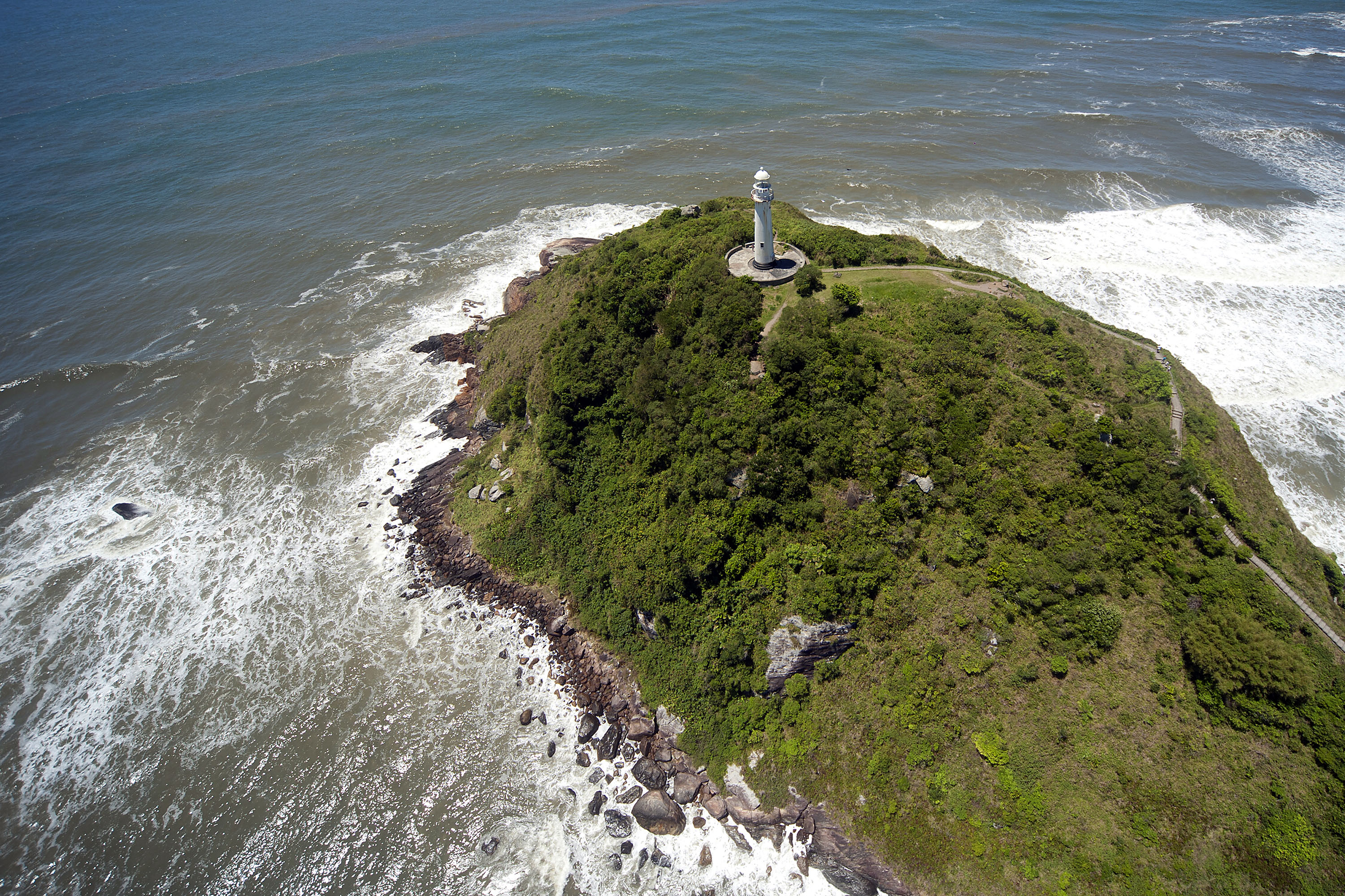 Ilha do Mel – Um Paraíso Espera por Você!