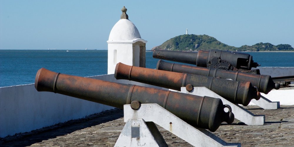 Ilha do Mel – Um Paraíso Espera por Você!